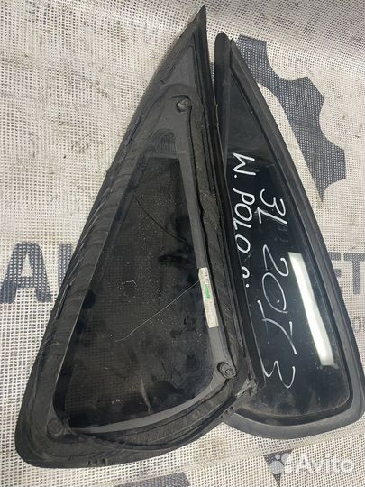 Стекло кузова заднее левое Volkswagen Polo седан
