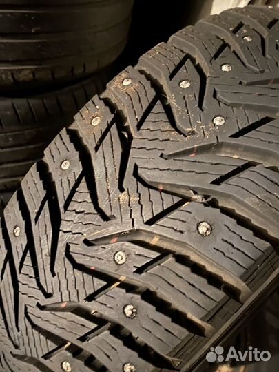 Комплект зимних шин с дисками 175/70R13