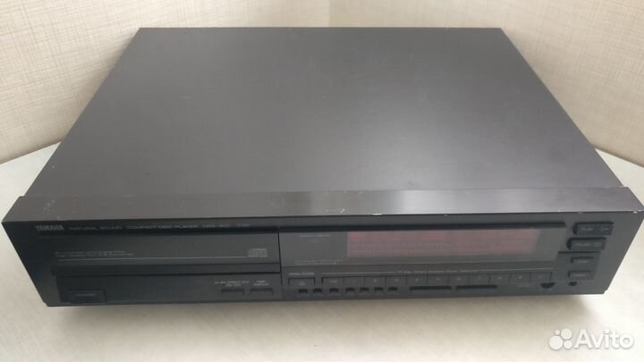 CD-проигрыватель Yamaha CDX-810