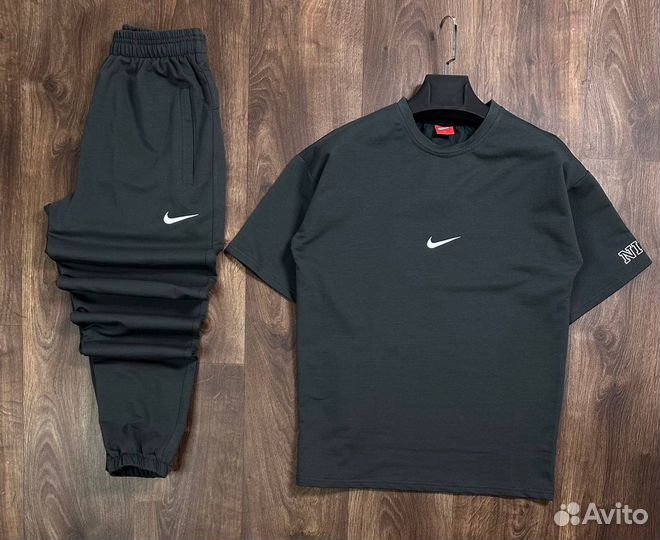 Спортивный костюм Nike футболка + штаны