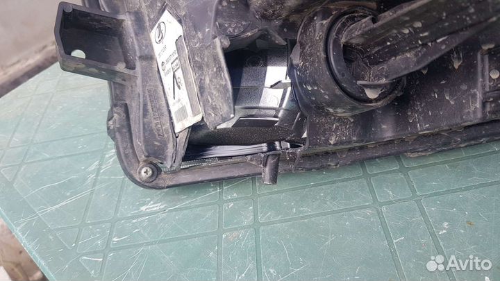 LADA xray фара правая