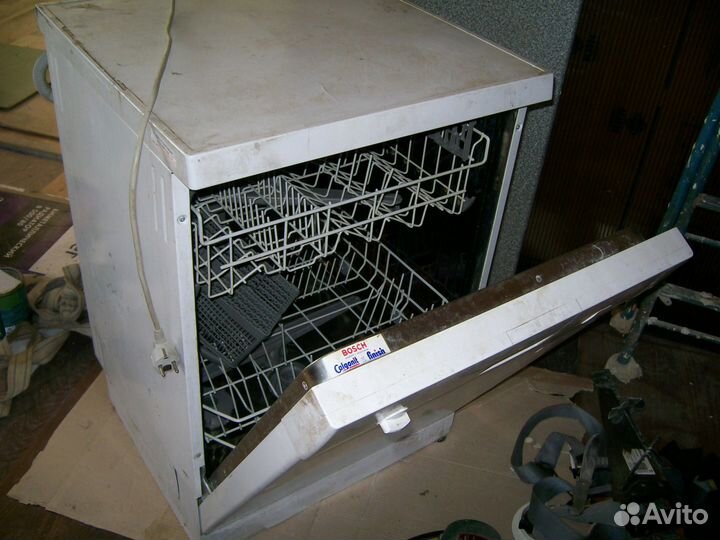 Посудомойка на 12 персон Bosh не встраиваемая б/у