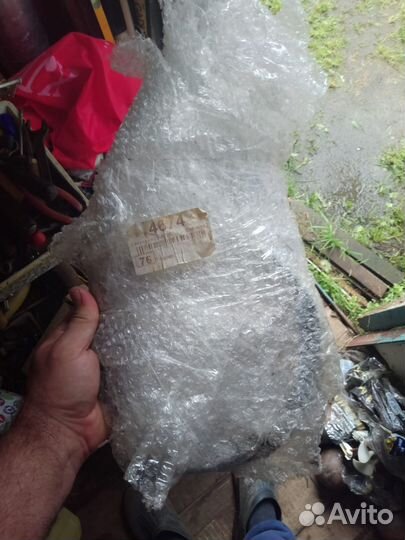 Запчасти на чёрном амулет а15