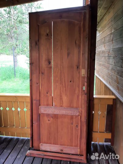 Дверь деревянная