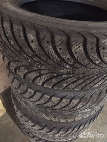 Sava Eskimo Stud 225/50 R17 28J