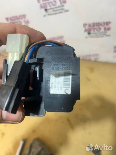 Блок управления подогревом руля Kia Rio 3