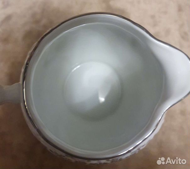 Сливочник (Чехия); солонка, перечница (ГДР)