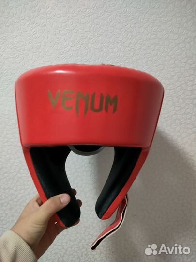 Боксерский шлем venum