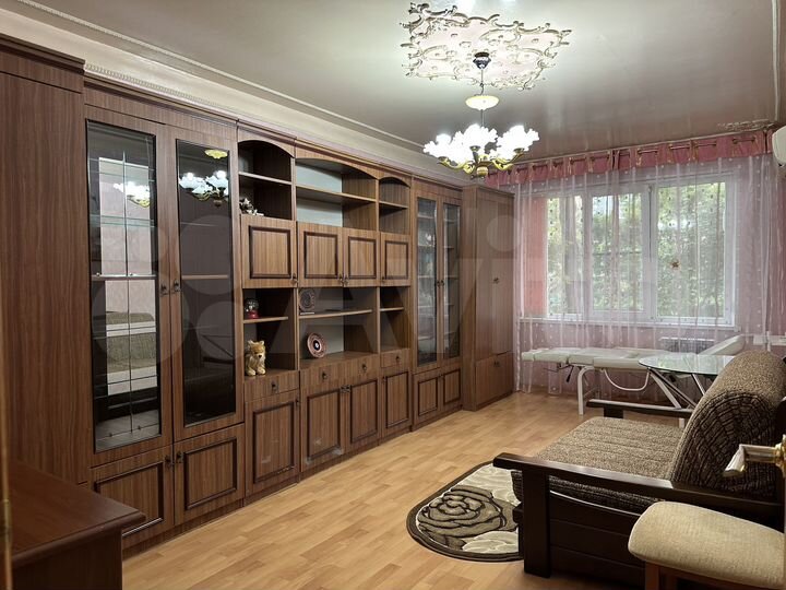 2-к. квартира, 52 м², 2/5 эт.