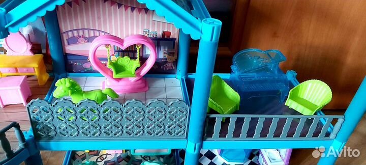 Домик кукольный