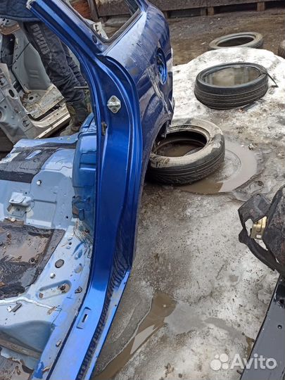 Крыло Б/У G2YB71410