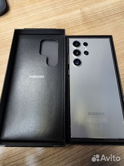 Samsung Galaxy S24 Ultra, 12/256 ГБ