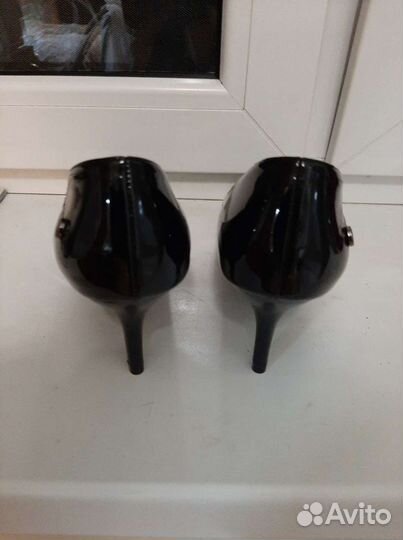 Туфли женские 36 размер,лакированные