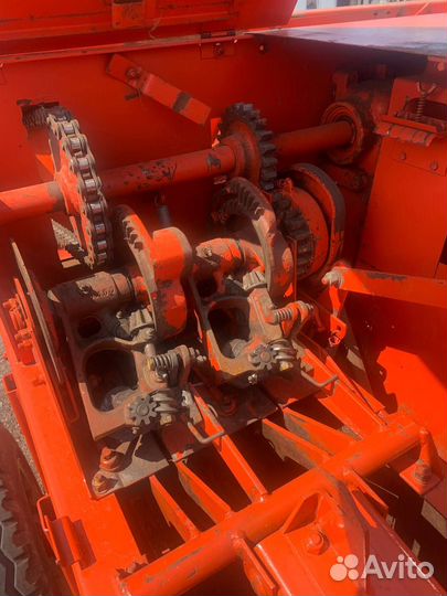 Пресс-подборщик Sipma Z224/1, 1995