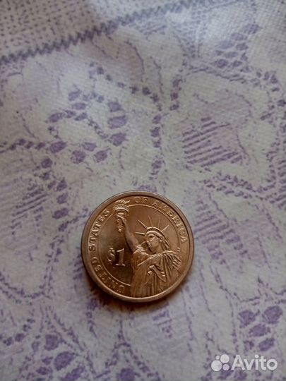 Доллары США