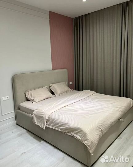 Кровать двухспальная с матрасом + доставка