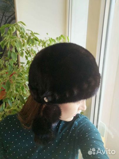 Шапка берет норковый
