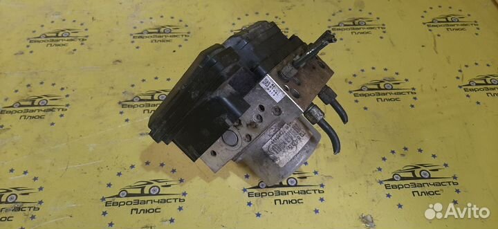 Блок ABS Nissan Juke F15