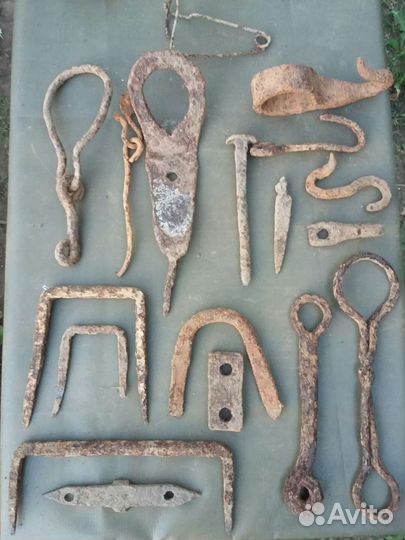 Старинные кованые железки