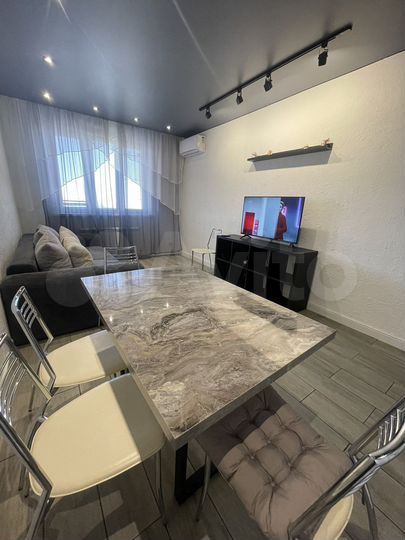 2-к. квартира, 52 м², 23/30 эт.