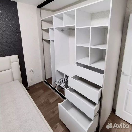 Шкаф купе для одежды