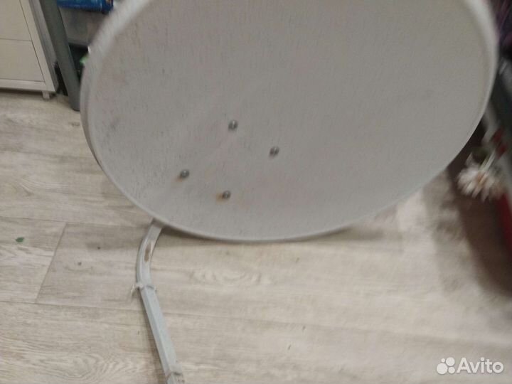 Антенна спутниковая тарелка