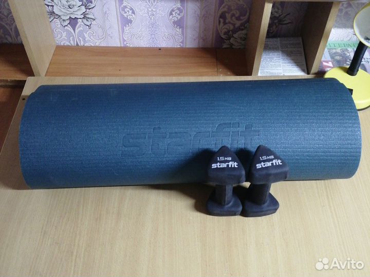 Коврик для йоги и фитнеса, гантели
