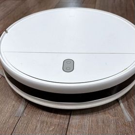 Робот-пылесос Xiaomi Mi Robot Vacuum-Mop Essential