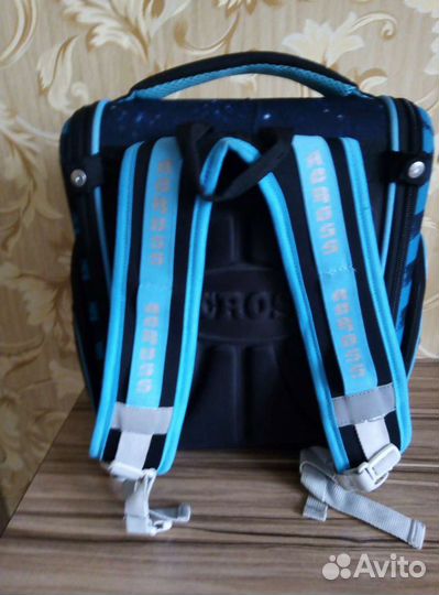 Школьный рюкзак