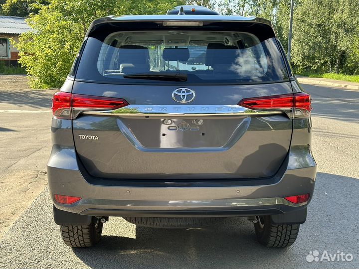 Toyota Fortuner 2.8 AT, 2022, 26 км