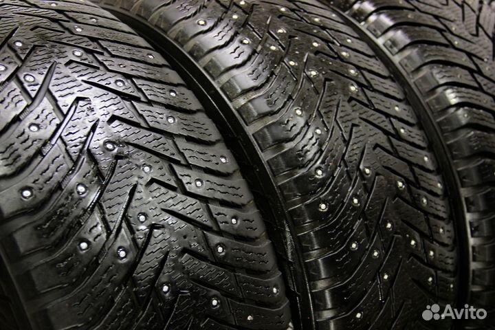 Nokian Tyres Hakkapeliitta 8 SUV 285/60 R18