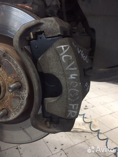 Продам Суппорта передние на Camry ACV40