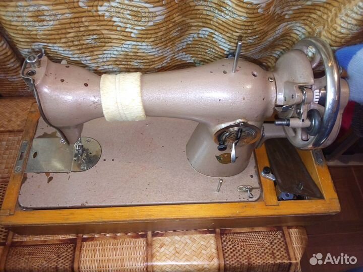 Швейная машинка