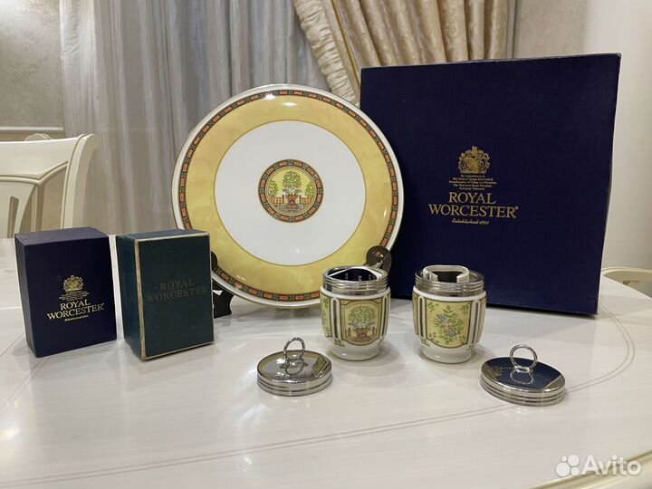 Блюдо, коддлеры на 2 яйца. Royal Worcester. Англия