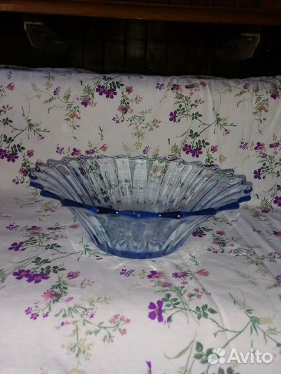 Винтажная ваза цветное стекло