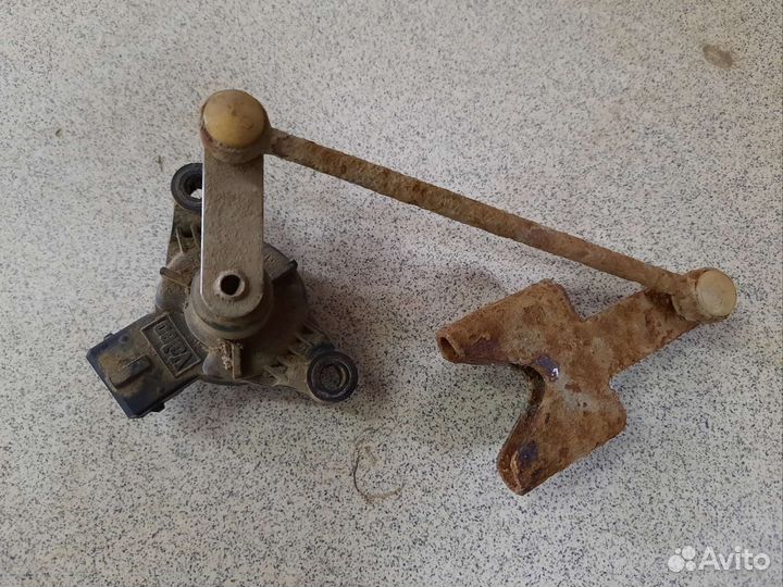 Датчик уровня подвески peugeot 607