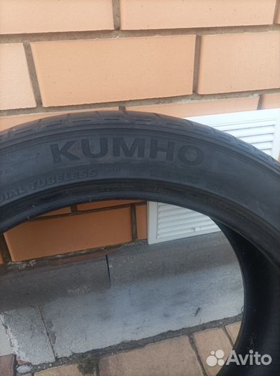 Kumho Ecsta PS71 225/45 R19