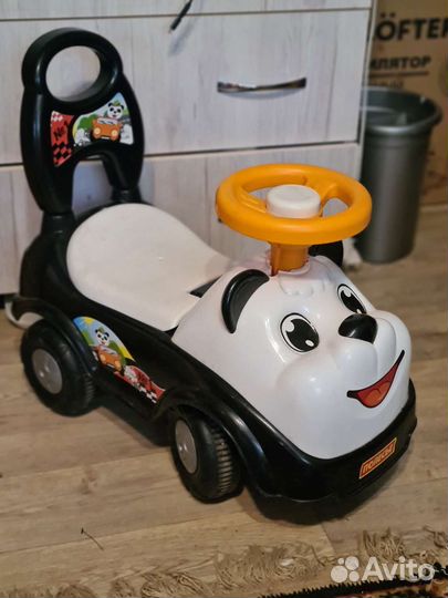 Машинка каталка толокар