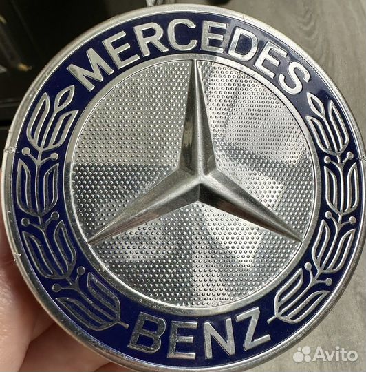 Колпачки ступицы оригинал Mercedes