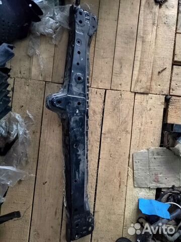 Нижняя панель телевизора Toyota Rav4