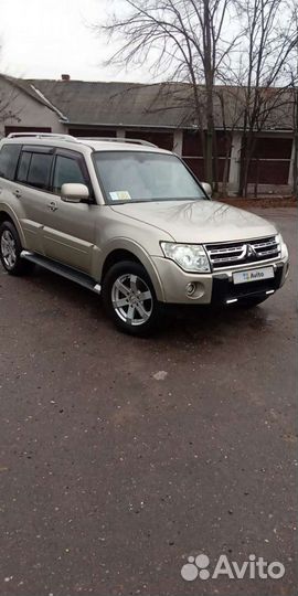 Mitsubishi Pajero 3.2 AT, 2008, 229 500 км