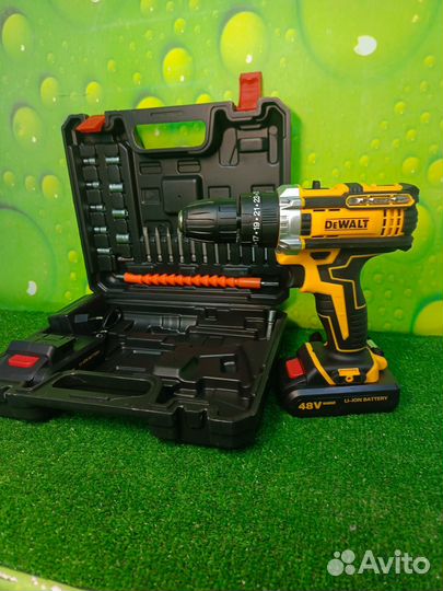 Шуруповерт ударный Dewalt 48вт