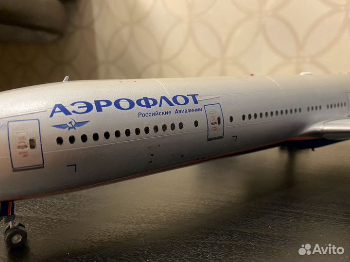 Модель самолета Boeing 777-300 er