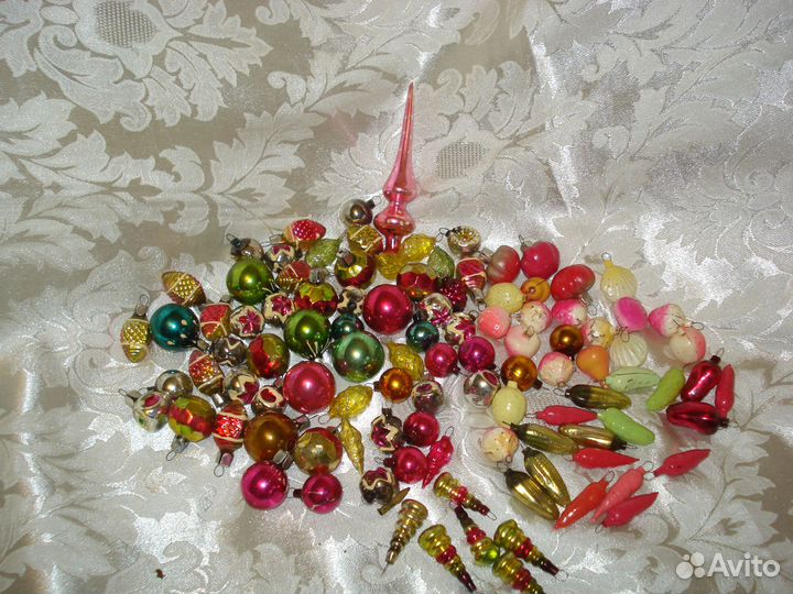 Елочные игрушки СССР на мини елку,хлопушки,бусы