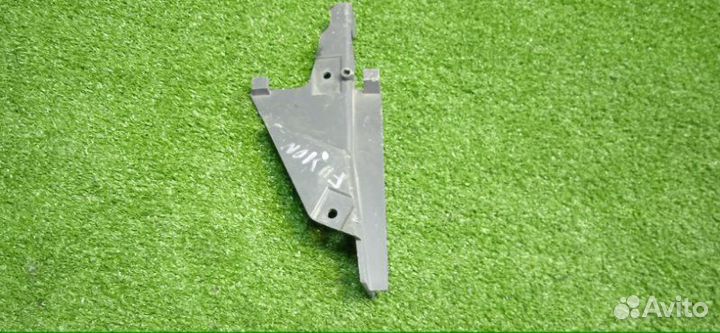 Кронштейн Ford Fusion 2006-2011