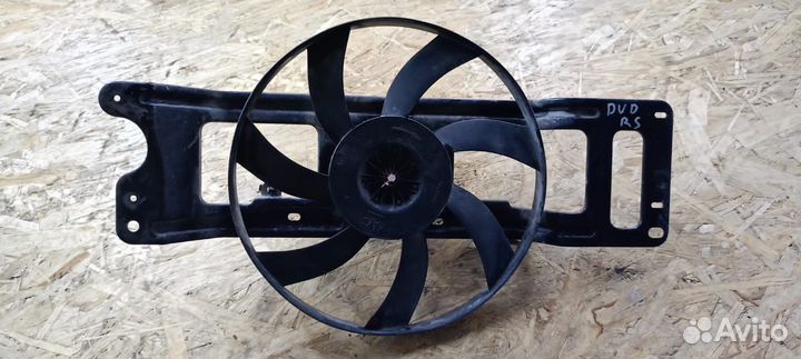 Вентилятор охлаждения двигателя Renault Symbol