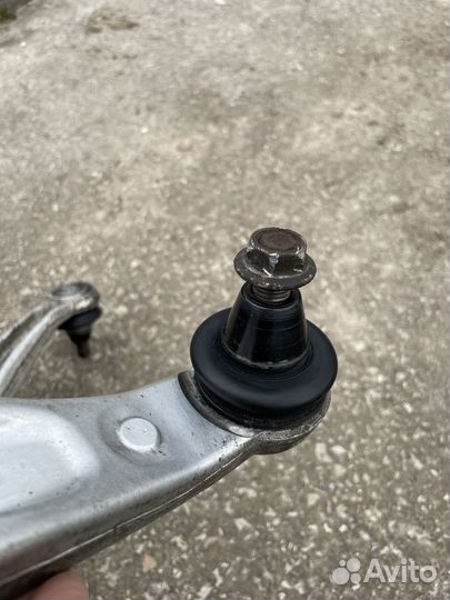 Рычаги задние верхние Infiniti G25, G35, G37