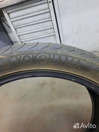 Yokohama Advan Sport V105 305/35 R23