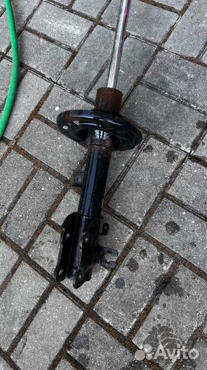 Амортизатор Подвески передний правый Mazda CX5