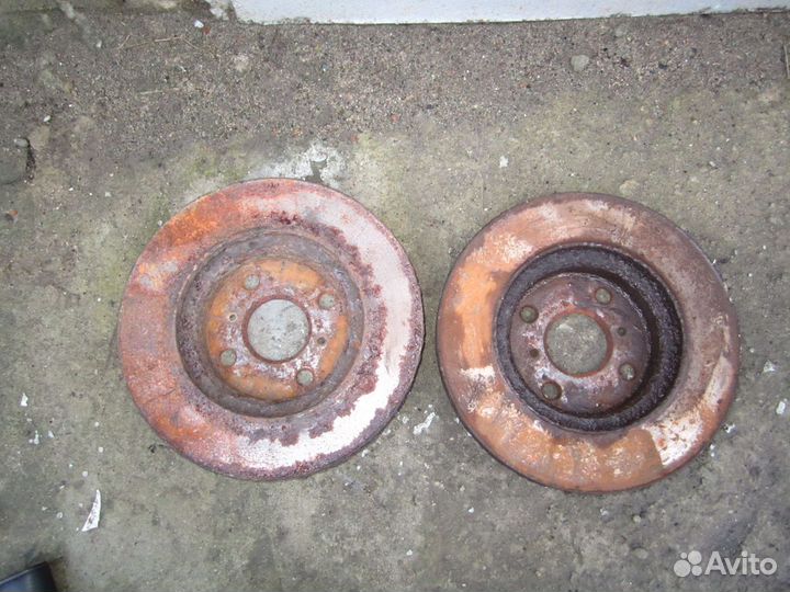 Тормозной диск передний toyota yaris verso 1.4d